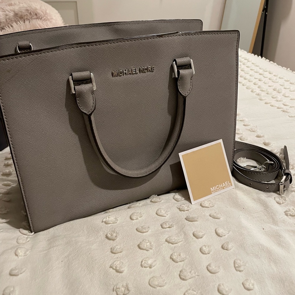 Michael Kors Selma Large Tote Bag